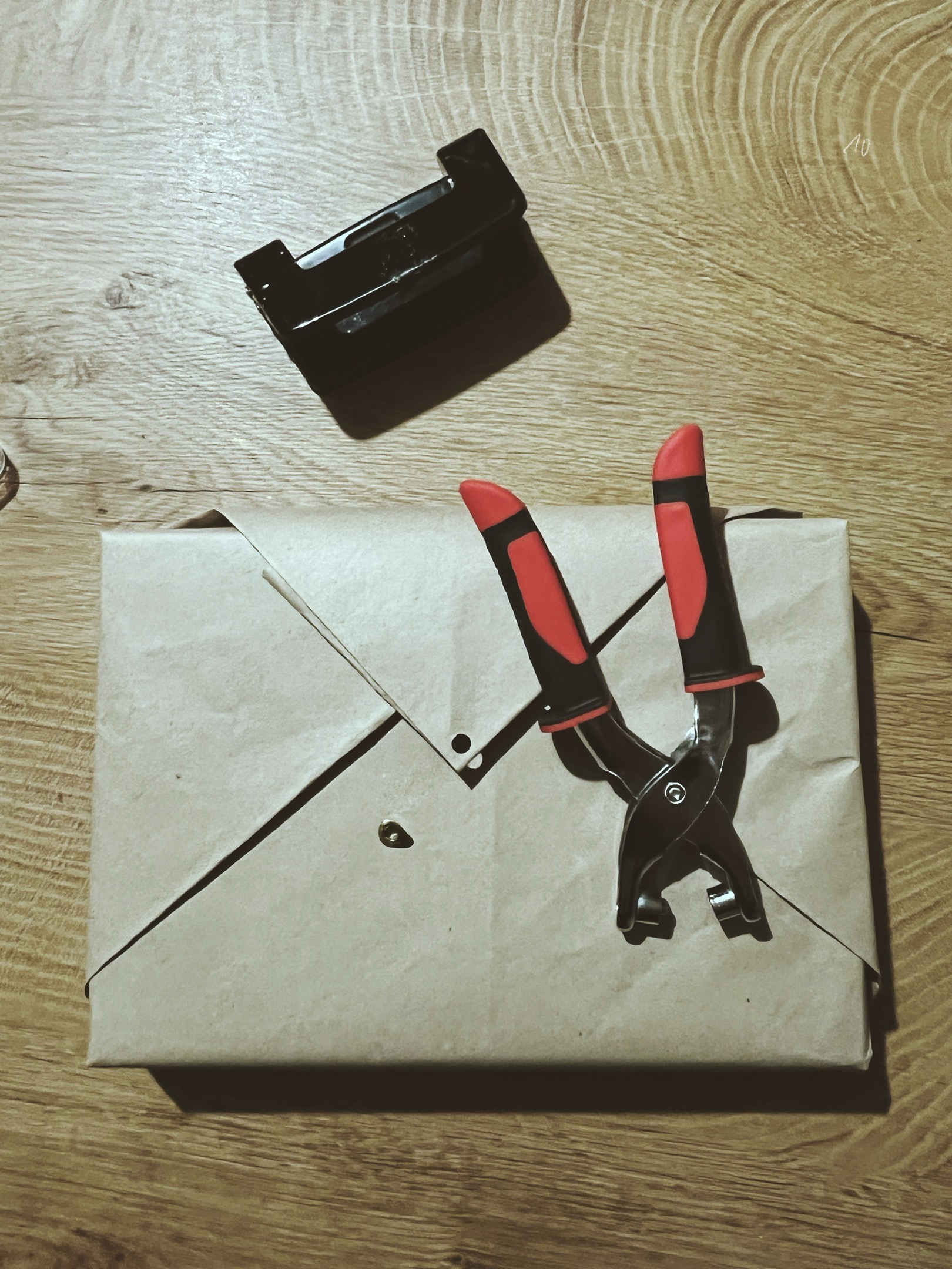 Obálka ze čtvercového papíru – krok 8